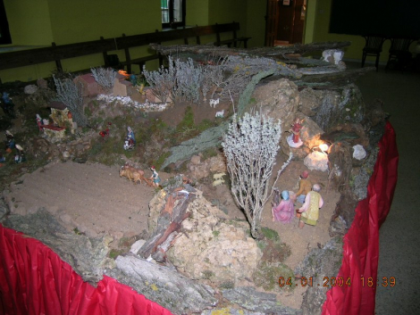 mini-NACIMIENTO ASPARIEGOS2003-4 EN AYUNTAMIENTO 008