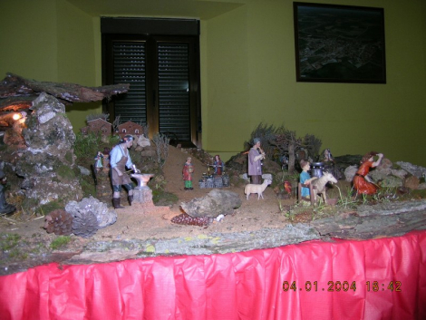 mini-NACIMIENTO ASPARIEGOS2003-4 EN AYUNTAMIENTO 016